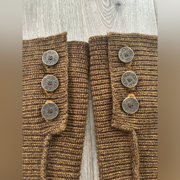 UGG Classic Cardi boots size 7 - Picture 8 of 8